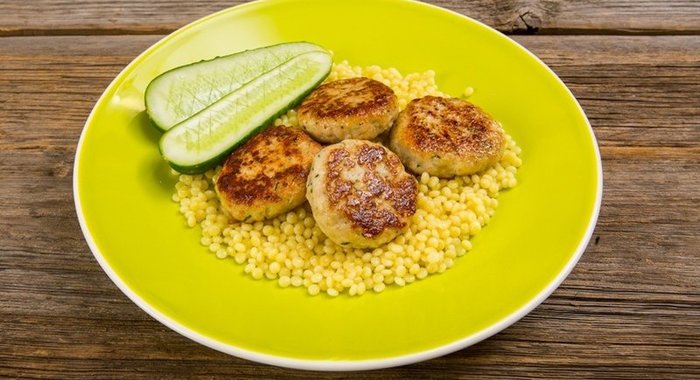 Как приготовить нежные куриные котлетки с птитимом