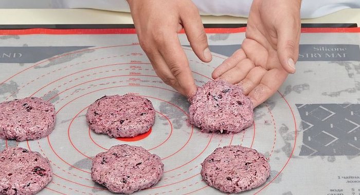 Печенье со смородиной