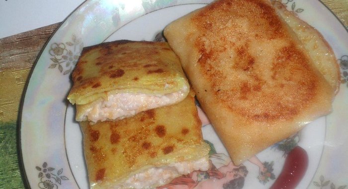 Блинчики с ветчиной и сыром