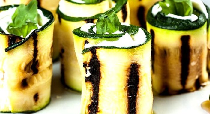 Кабачковые рулеты с творогом