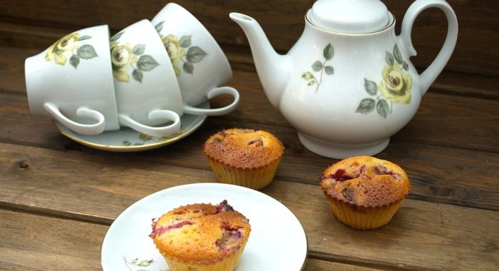 Маффины со свежей клубникой