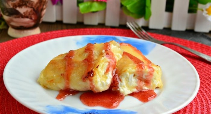 Рулетики из лаваша с творогом жареные на сковороде