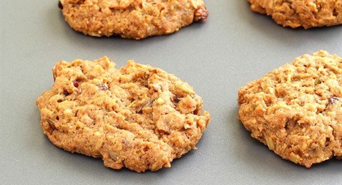 Печенье с имбирем и сухофруктами