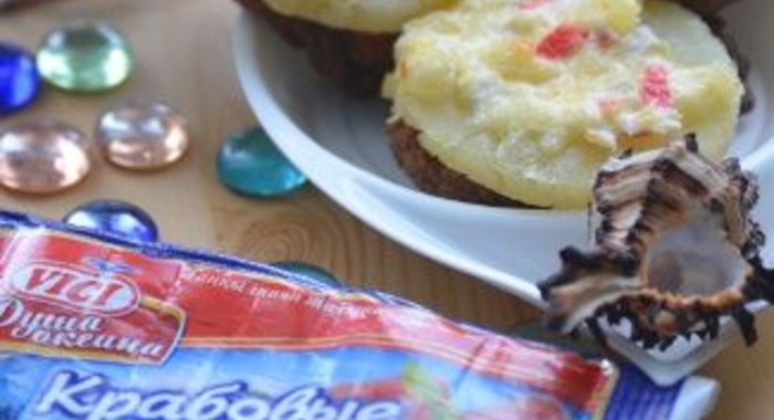 Котлеты с ананасами и крабовыми палочками