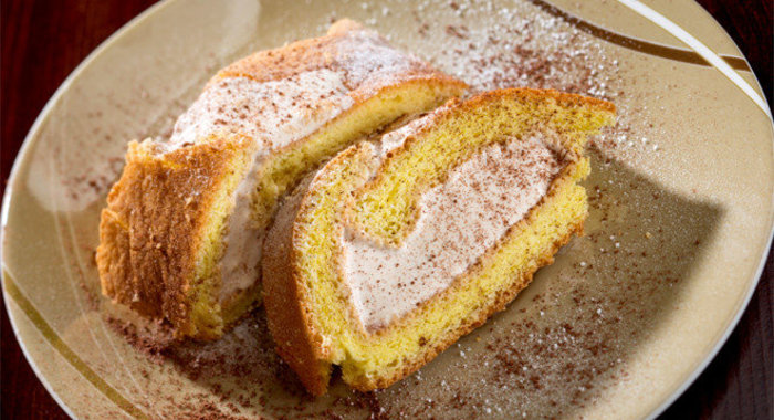 Рулет с крем-брюле