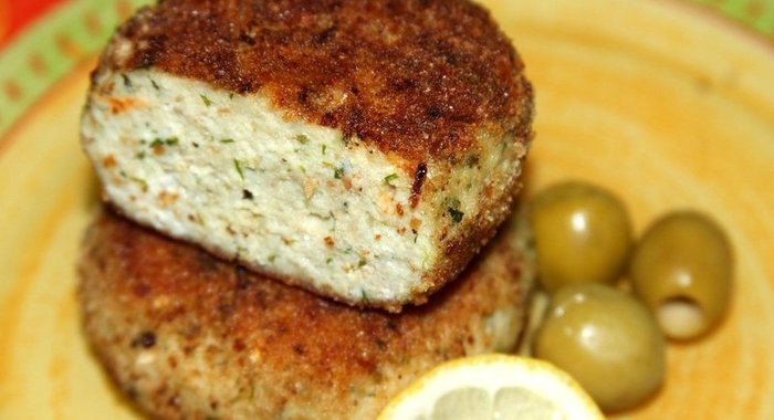 Рыбные котлеты с кабачком