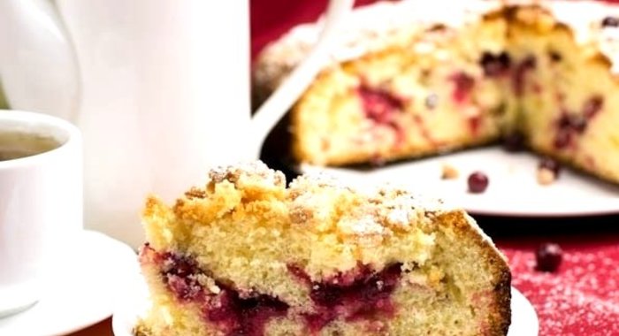 Пирог с клюквой в мультиварке