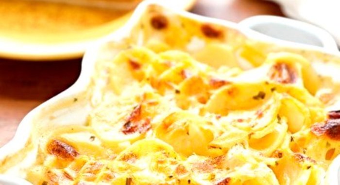 Картофельная запеканка с печенью и изюмом