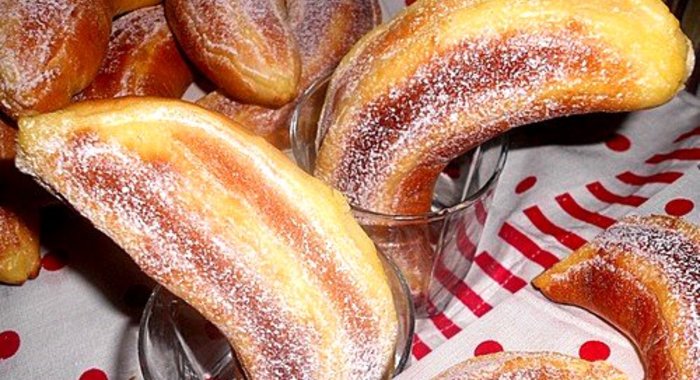 Булочки с банановой начинкой
