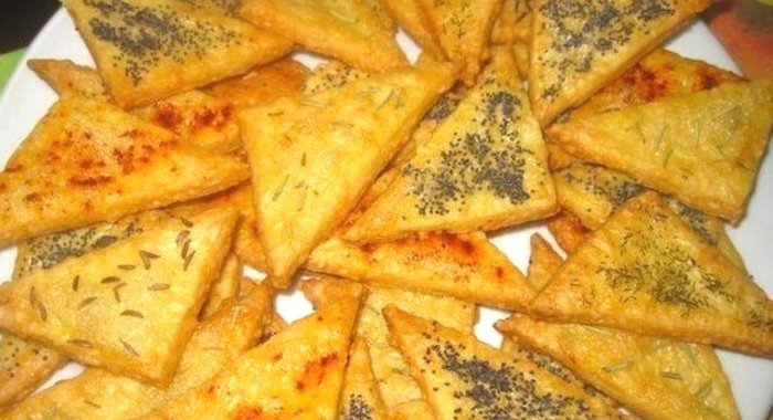 Сырное печенье к вину