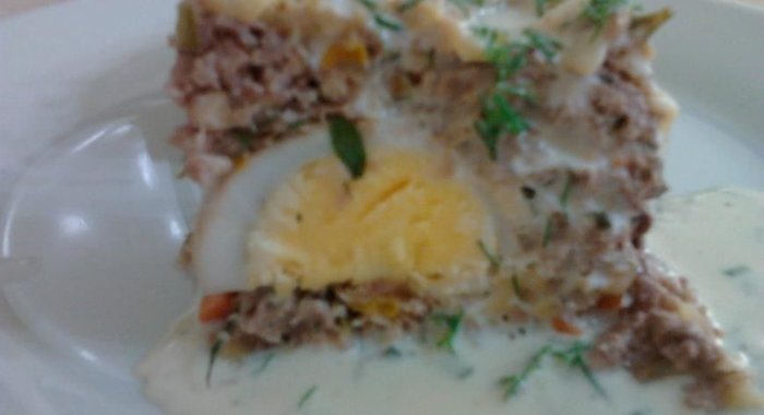 Запеканка из говяжьего фарша с яйцом