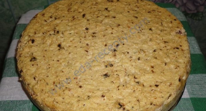 Творожная запеканка с черносливом и яблоками