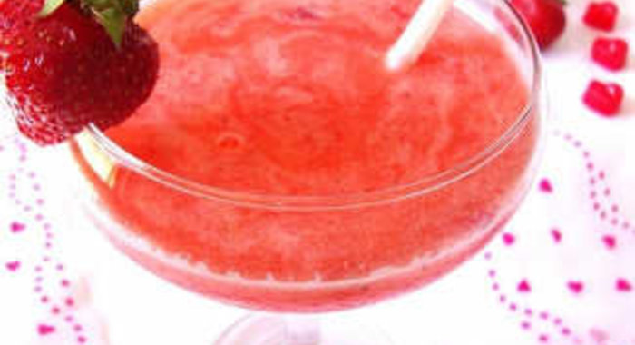 Клубничный лимонад для взрослых