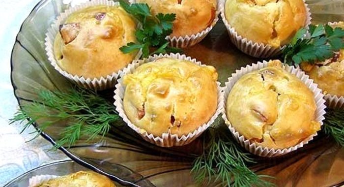 Маффины с сыром и колбасой