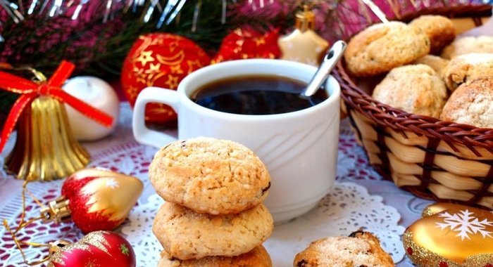 Печенье с изюмом и вяленой клюквой