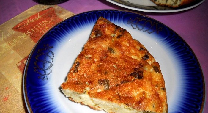 Запеканка из творога и сыра с зеленью