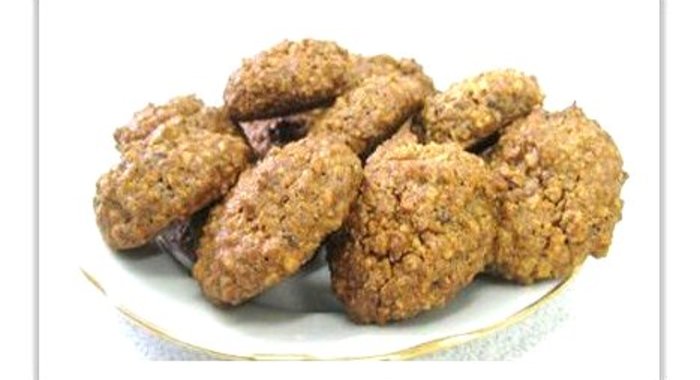 Хрустящее печенье с кукурузными хлопьями и грецкими орехами