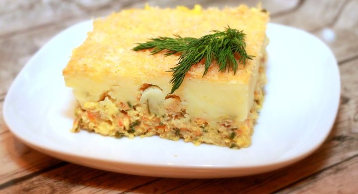 Рыбная запеканка с картофельным пюре