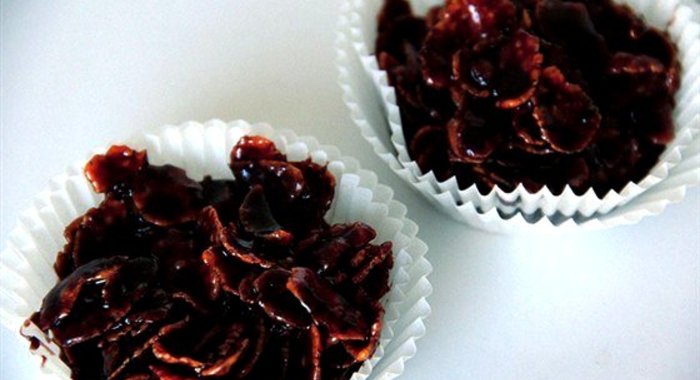 Шоколадное печенье с кукурузными хлопьями без выпечки