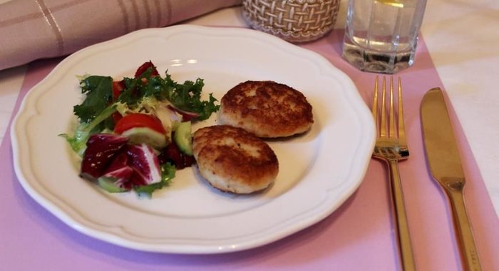 Куриные котлеты со сливочным маслом