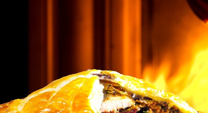 Пирог с курицей и печенкой