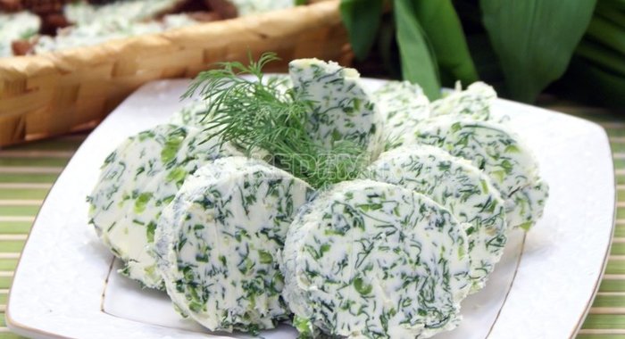 Помидоры, фаршированные хлебными крошками