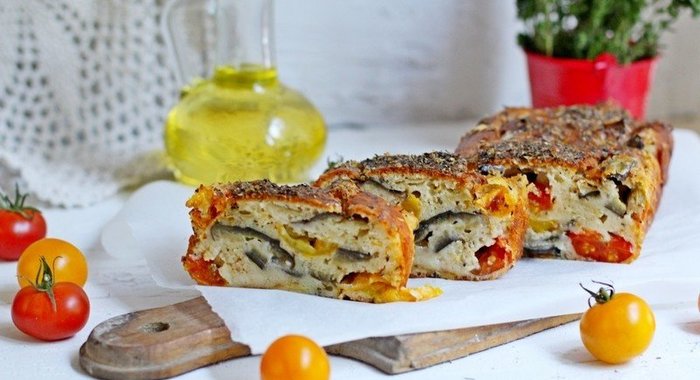 Кекс с жареными баклажанами