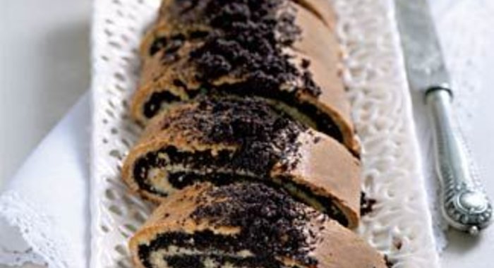 Медовый рулет с маком и душистым перцем