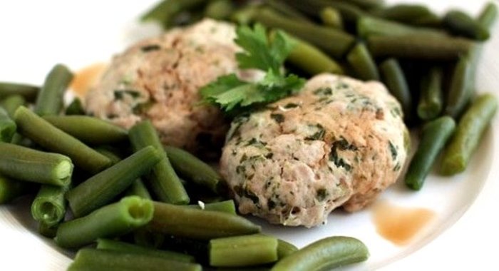 Котлеты из индейки в пароварке