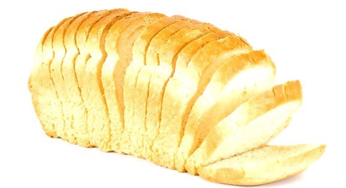 Свежий белый хлеб