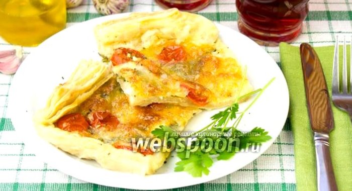 Пирог с сыром и томатами
