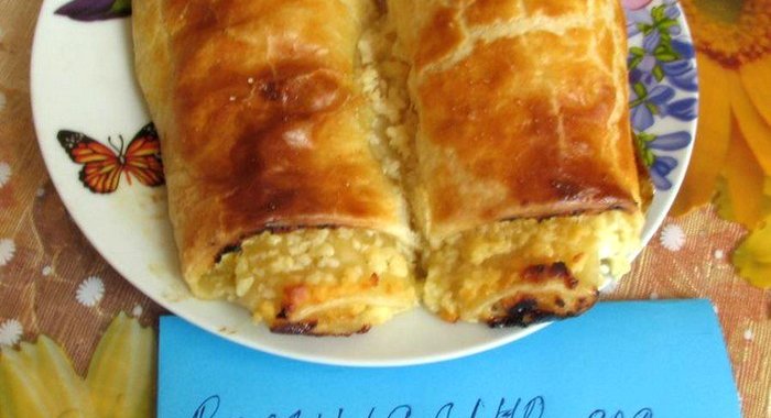 Слоеные рулетики с творогом