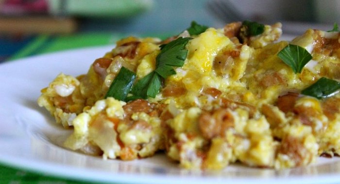 Крестьянский омлет с лисичками в тирольском стиле