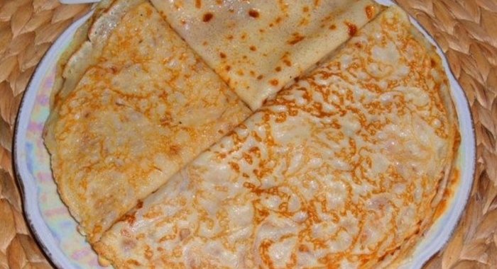 Тонкие ванильные блинчики