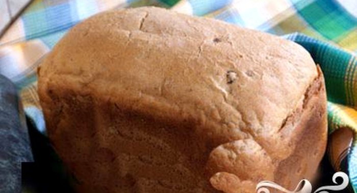 Хлеб с вялеными помидорами