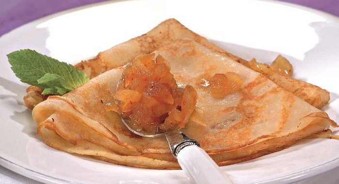 Гречневые блины с яблоками