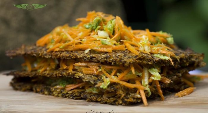 Сочный Сандвич с хрустящими хлебцами и оранжевым настроением