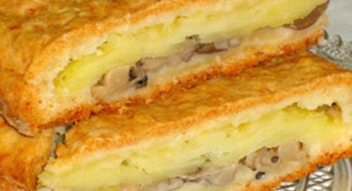 Пирог с начинкой из картофеля и грибов