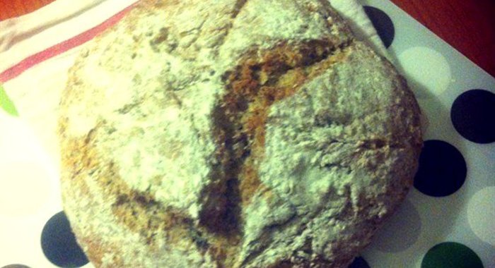 Бездрожжевой хлеб на кефире с грецкими орехами