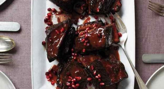 Говяжьи ребрышки с гранатом