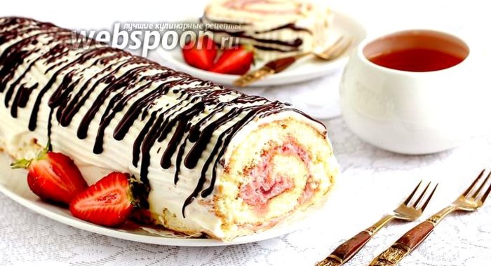 Рулет с клубничным муссом