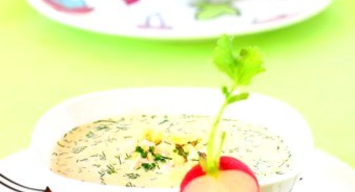 Окрошка с крабовыми палочками