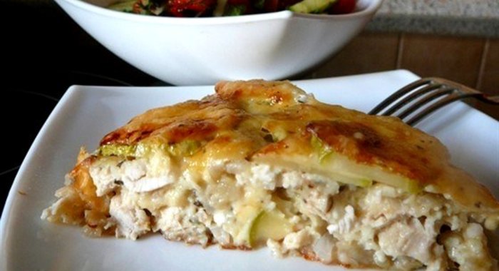 Запеканка с курицей и кабачками