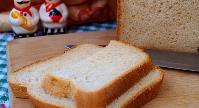 Манный хлеб на молоке в хлебопечке