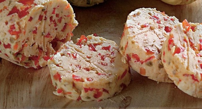 Рулетики из баклажан