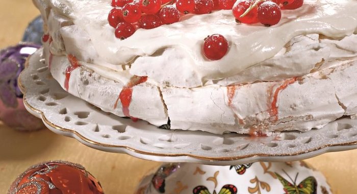 Торт безе с вареньем