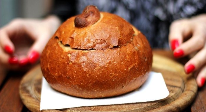 Cуп в булке хлеба