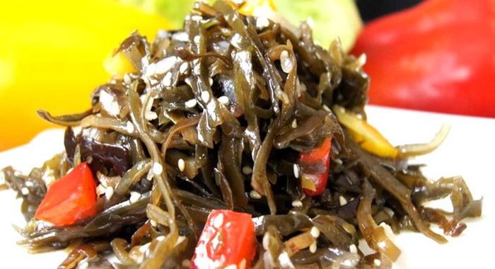 Салат по-корейски из морской капусты
