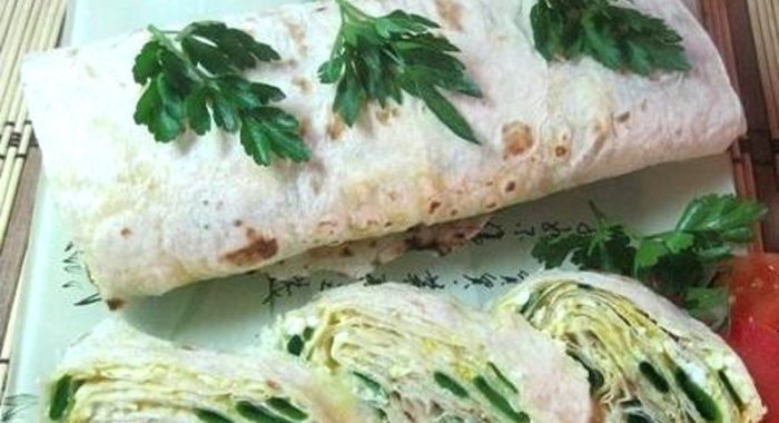Рулет из лаваша с сыром