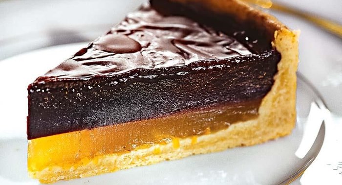 Шоколадный торт с апельсиновым желе